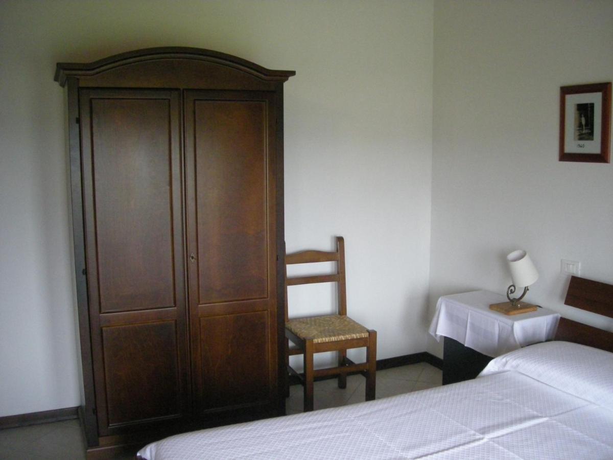 Temporin Ospitalita Bed & Breakfast มองเซลิเช ภายนอก รูปภาพ